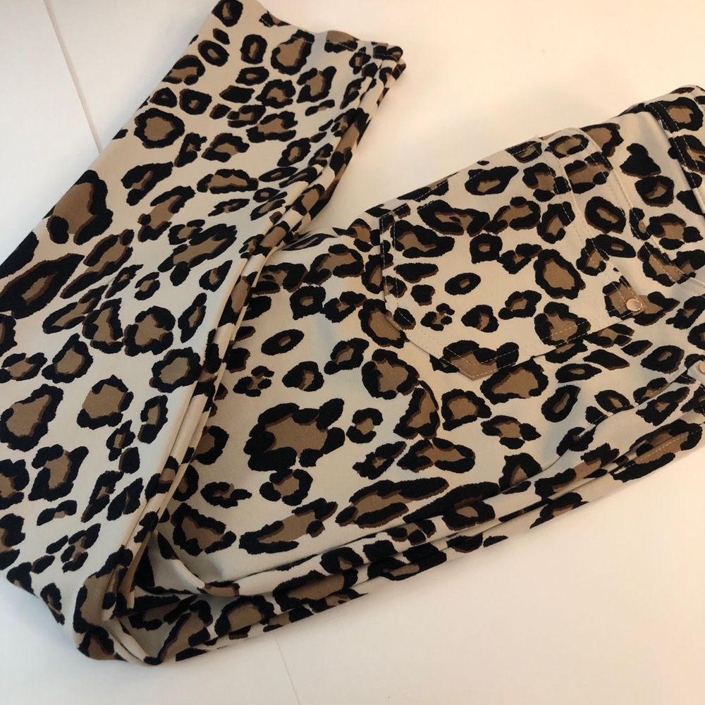Chico’s So Slimming Fashion Pants Leopard Sz 0.5 - Picture 5 of 13